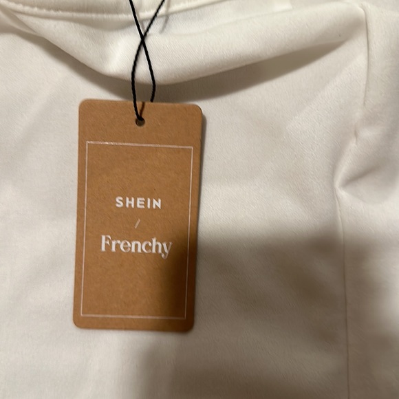 Fitted Tie Top - Picture 4 of 5